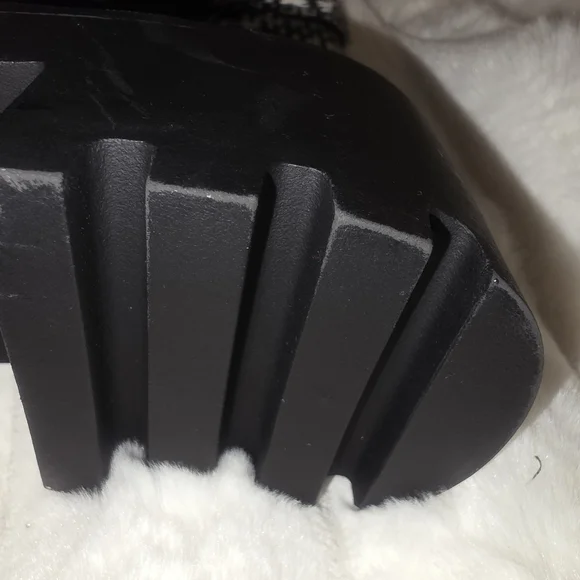 Elegant Black and White Women's Combat Boots - Picture 5 of 6